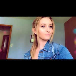 Meet your Posher, Leah